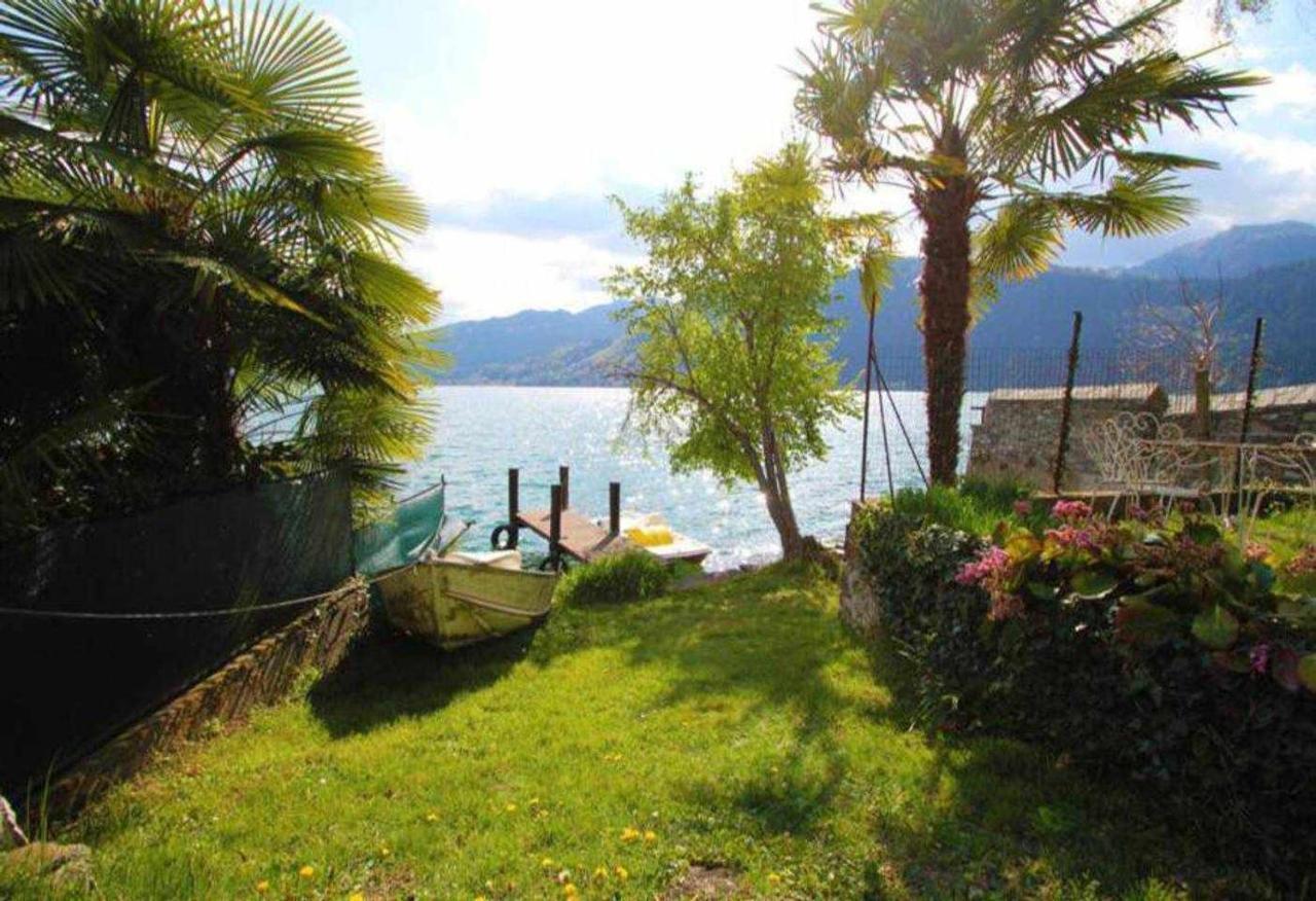 Il Glicine Appartamento Con Darsena Privata A Lago Pettenasco Exterior foto