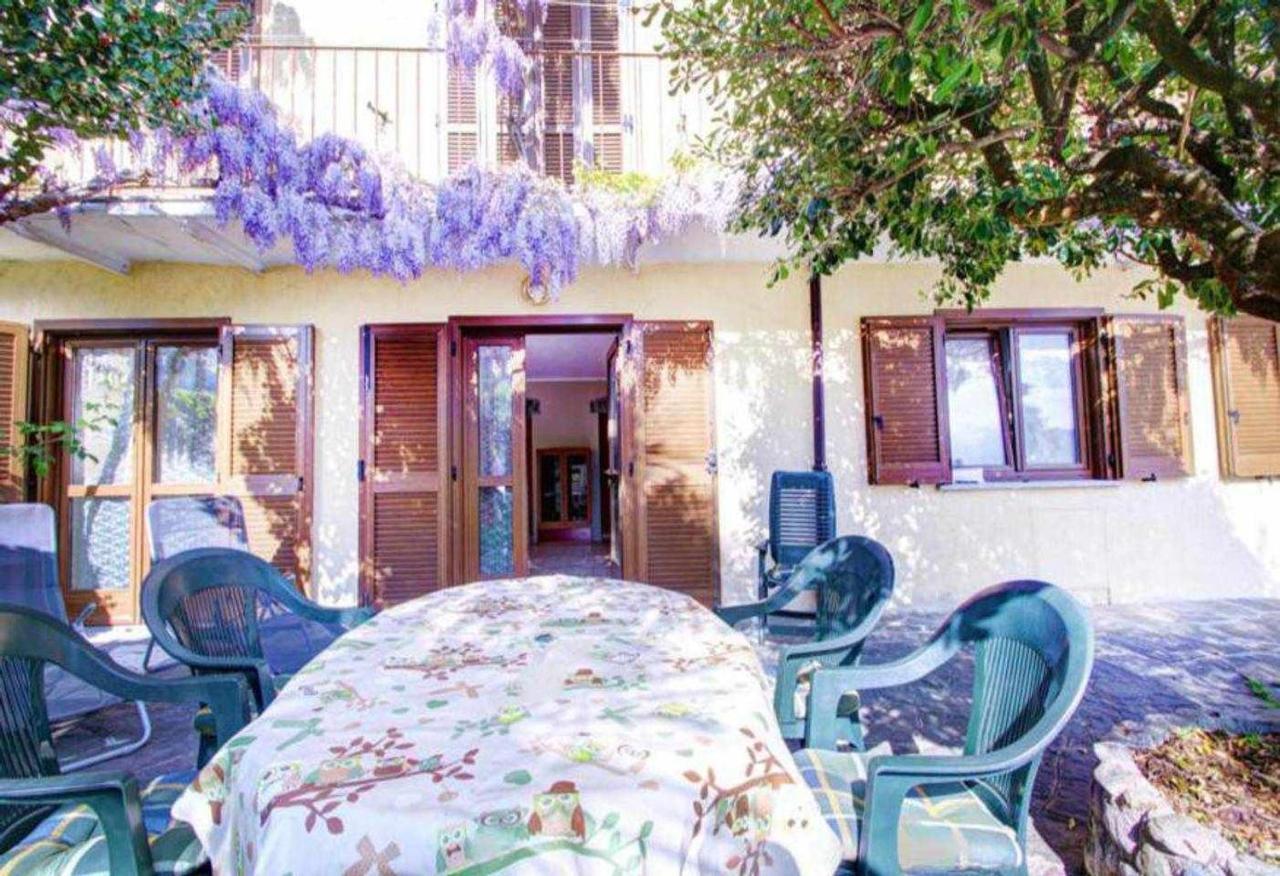 Il Glicine Appartamento Con Darsena Privata A Lago Pettenasco Exterior foto