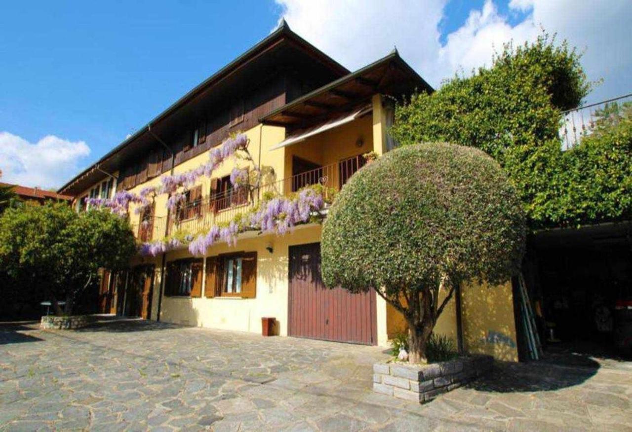 Il Glicine Appartamento Con Darsena Privata A Lago Pettenasco Exterior foto