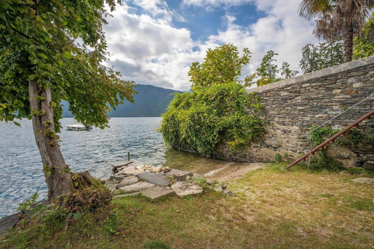 Il Glicine Appartamento Con Darsena Privata A Lago Pettenasco Exterior foto